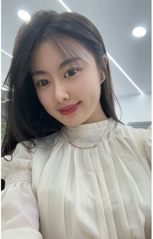 A298 照片281张 视频122个 中国女 大学生 民航大学学生 生活日常 校园生活 旅游 真实 视频包含实况Live