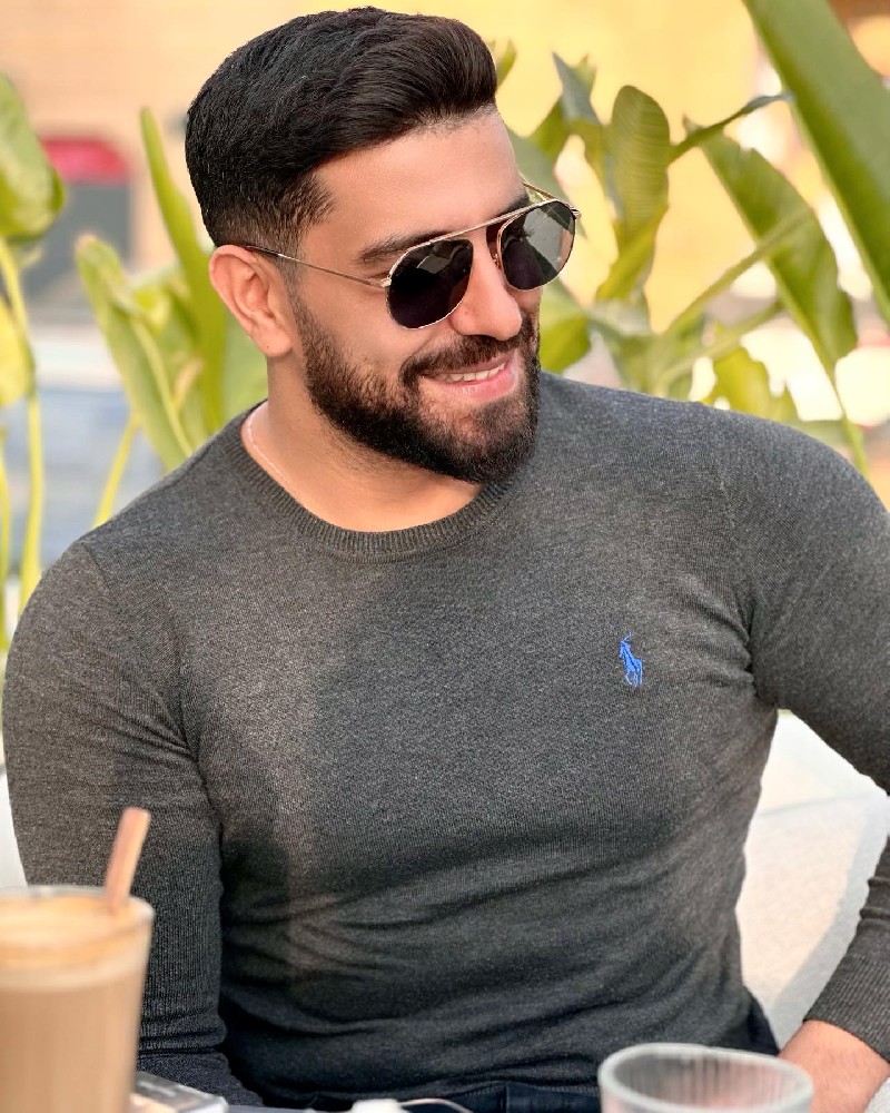 F321 照片207张 视频33个 阿拉伯 成熟男 富豪 生活日常 豪车 运动健身 骑行 旅游