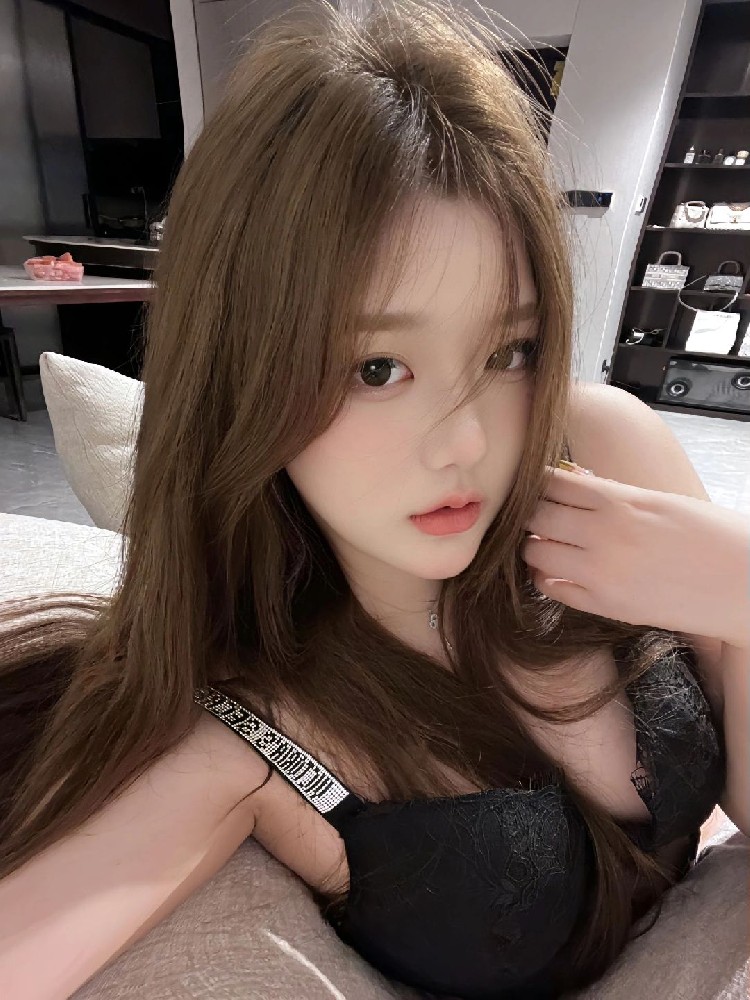 Z012 照片56张 视频3190个 同人起号视频 清纯 可爱 甜妹 性感 丝袜小姐姐 海外