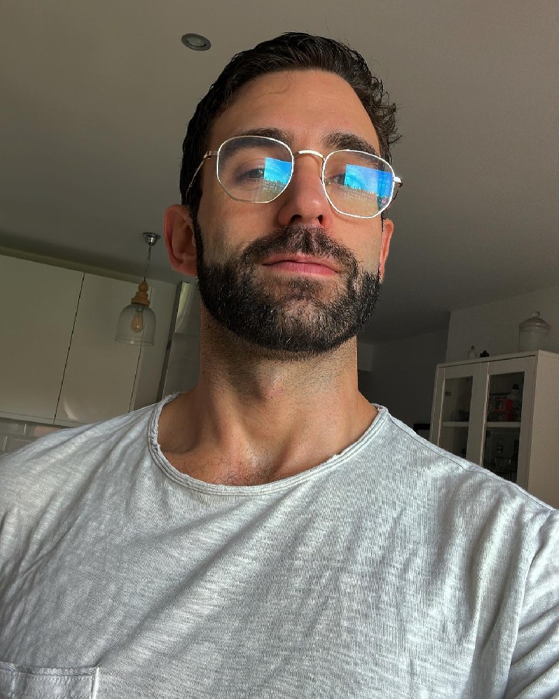 F265 照片817张 视频13个 西班牙 成熟男 生活日常 朋友聚会 旅游 自拍 适合虚拟视频