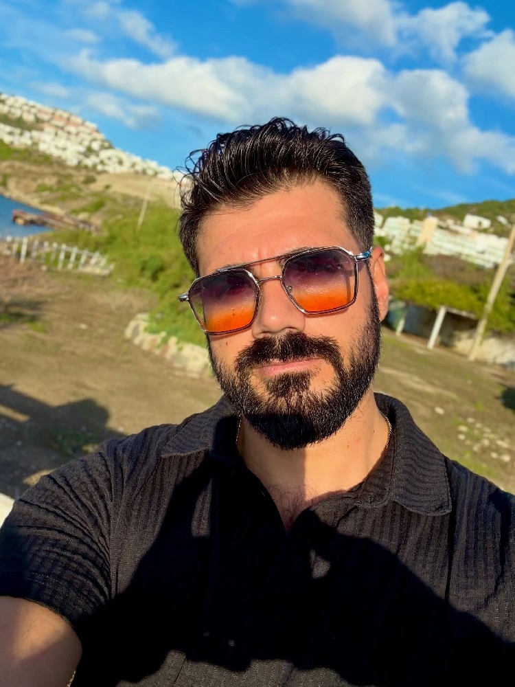 F266 照片1018张 视频58个 土耳其 成熟男 生活日常 骑马 游泳 下午茶 旅游 单人照多 适合虚拟视频