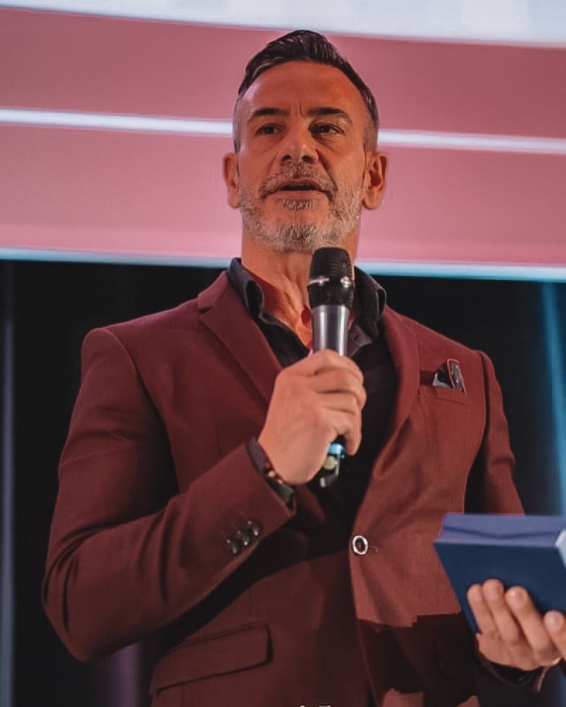 F308 照片1305张 视频132个 意大利 老师 教师 生活日常  旅游 工作 自拍视频多 适合虚拟视频