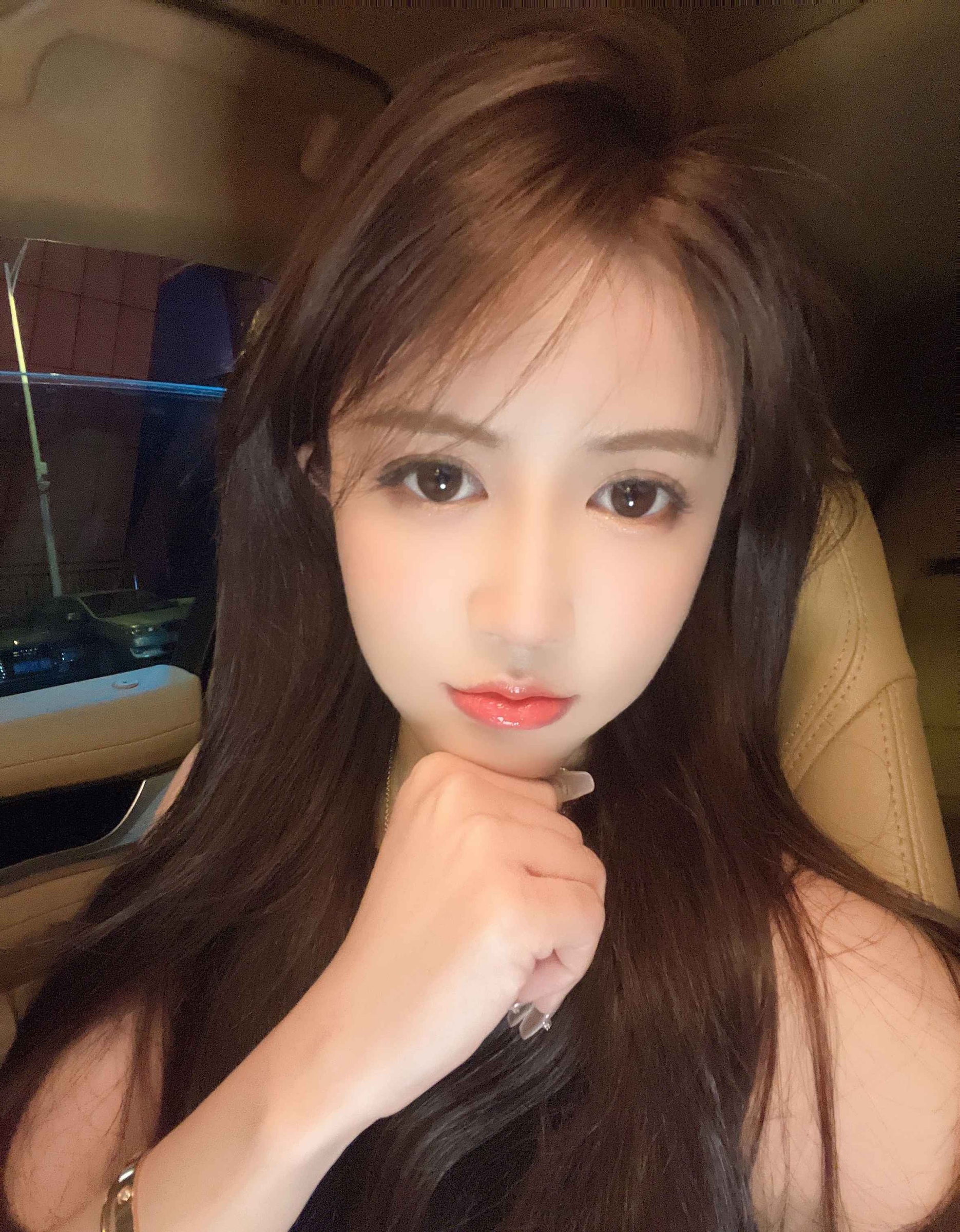 A1067 照片150张 视频5个 中国女 高颜值气质少妇 生活日常 旅游 性感照 自拍多 视频包含实况Live