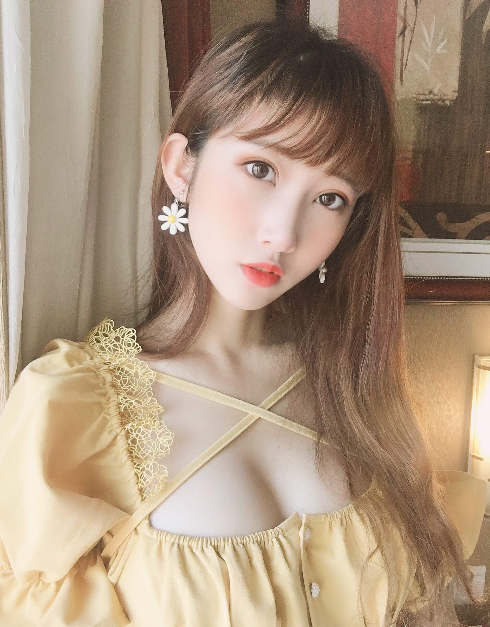 A1082 照片2197张 视频39个 中国女 气质美女少妇 生活日常 旅游 自拍多 性感照 真实